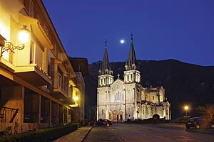 Basílica de Covadonga. Cangas de Onís.