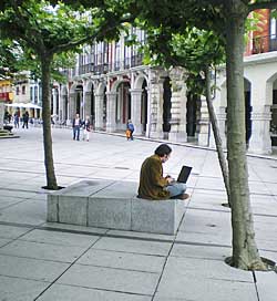 Plaza de Avilés con acceso a Internet