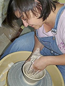 Ana Ramos Martínez, ceramista. Foto: Valvanera