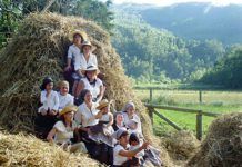 Comunidad Vecinal de San Tirso de Abres. Día de la Malla
