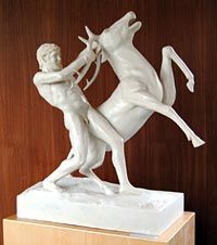 Hércules atrapa la cierva de Cerinia, obra de Félix Magdalena.