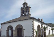 Iglesia de Santiago de Abres, en Vegadeo.