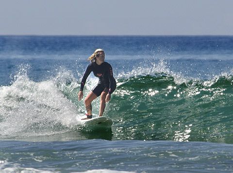 Foto: Jorge Jáuregui / Ayto. de Ribadesella Surf en Ribadesella