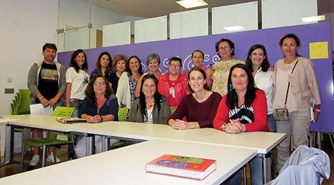 Mujeres en la Casa de Encuentros de Castrillón