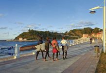 Paseo de la playa de Santa Marina. Ribadesella