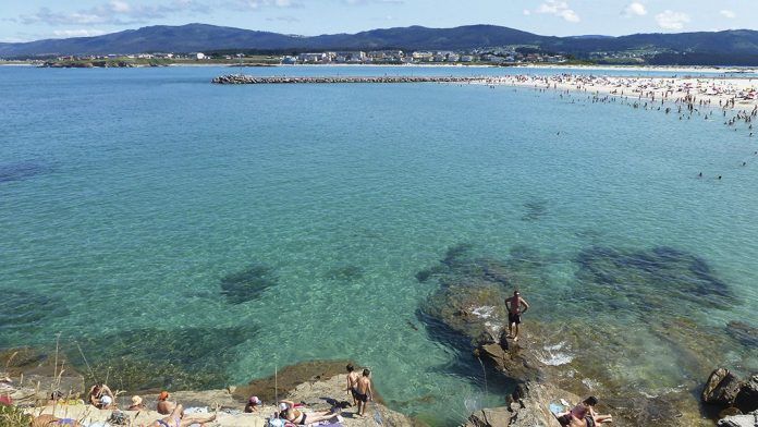 Vista parcial de la Playa de A Rapadoira Foz)