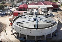 Nuevo sistema de tratamiento de aguas instalado en la biofábrica de Ence en Navia