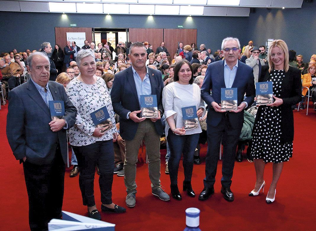 Pedro Rodrígrez (izda.), Montse García, Mino García, María Perera, Fernando Delgado y Noelia Pereira