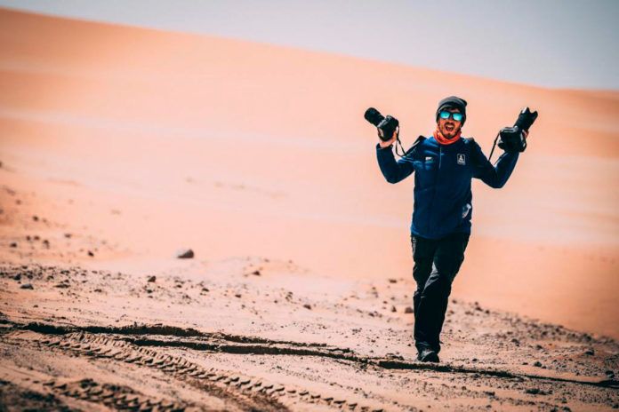 Charly López, fotógrafo del Dakar
