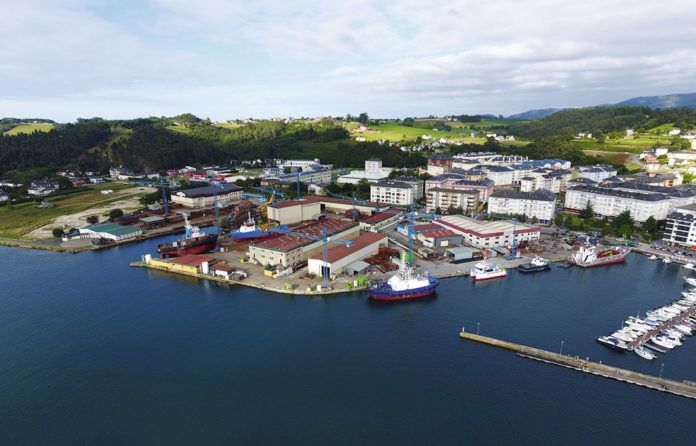 Vista aérea de Astilleros Armón - Navia