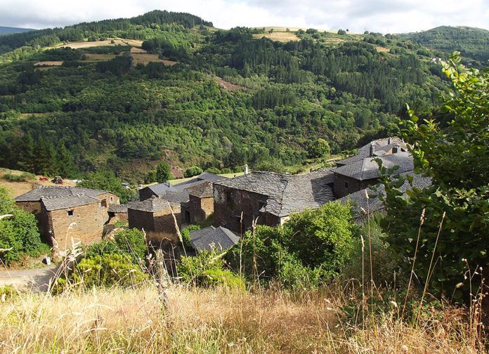 Panorámica de Argul (Pesoz, Asturias)
