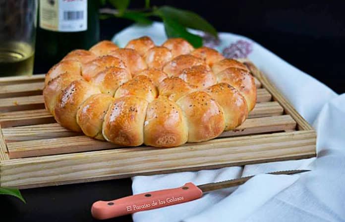 Flor de pan preñao con picadillo de chorizo, receta del blog El Paraíso de los Golosos