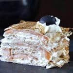 Pastel de creps con salmón y queso