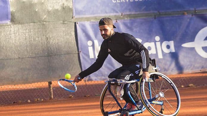 Pelayo Novo, jugador de tenis en silla