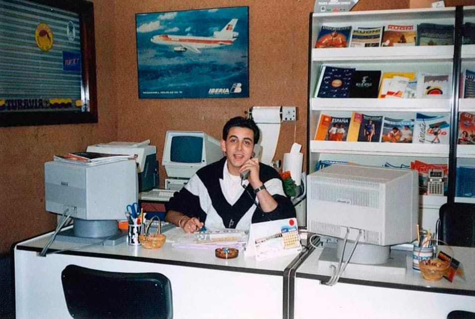 Alberto, en los años 80, en su etapa en agencias de viajes