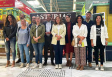Unión de Comerciantes de Asturias en el Mercado del Fontán presentando Alimentos del Paraiso