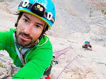 Víctor Sánchez, montañero: "Escalando las 4 caras del Naranjo de Bulnes en el día, en unas 5 horas y media. Fue significativo porque a mi pie le costaba escalar durante mucho tiempo, y fue un reto que me puse"