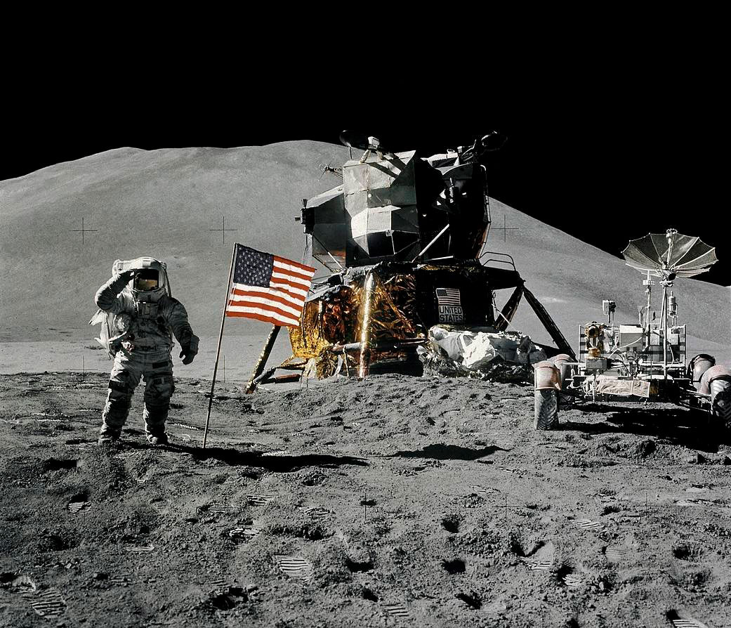 Los astronautas del Apollo 15, Jim Iwrin y David Scott, utilizaron el primer Rover lunar