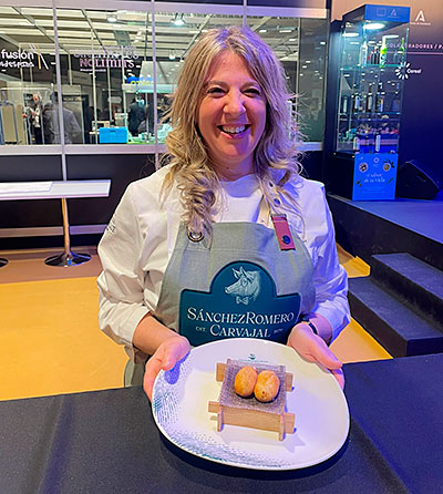 Natalia Menéndez, cocinera de Casa Chuchu, ha sido galardonada con la segunda mejor croqueta del mundo