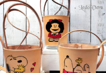 Portavasos de cuero con diseño de Mafalda y Snoopy de Ledo Vera