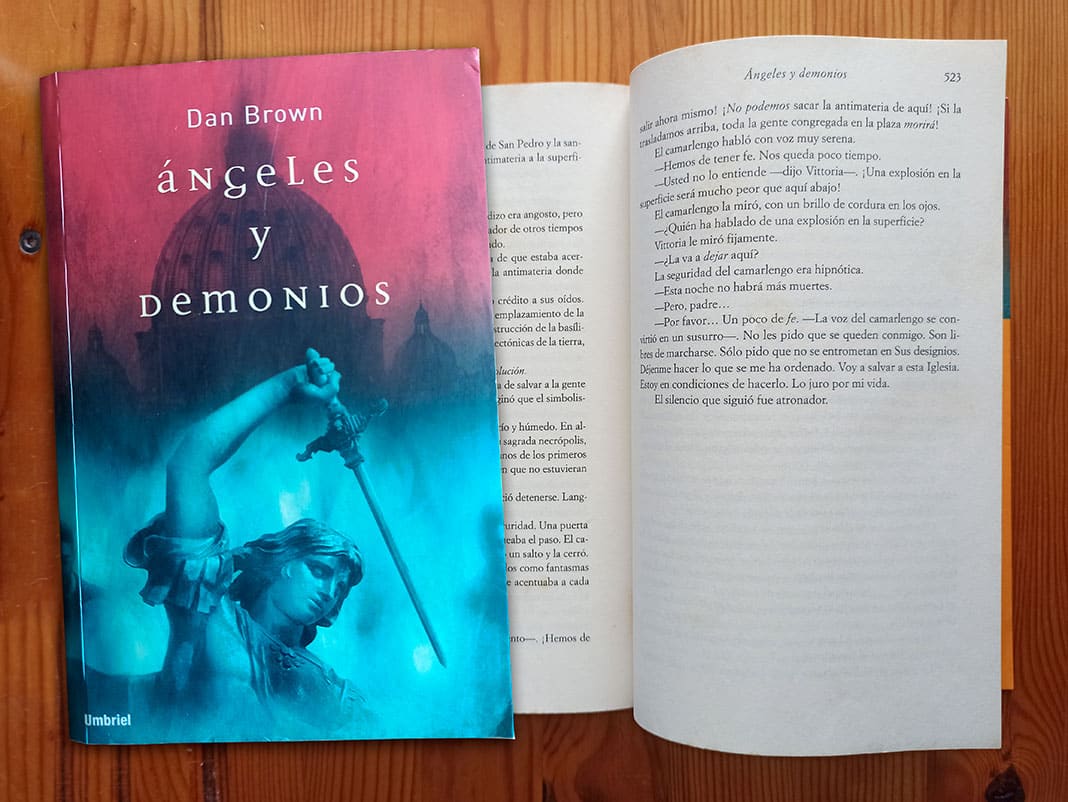 "Ángeles y demonios", de Dan Brown