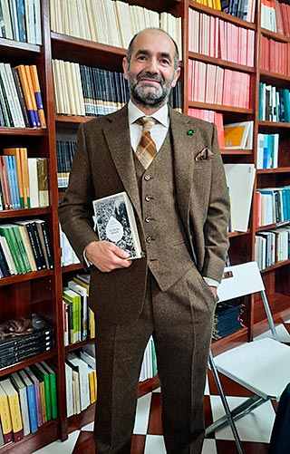 Daniel García Granda. Poeta y profesor, autor del poema “Funeres”.