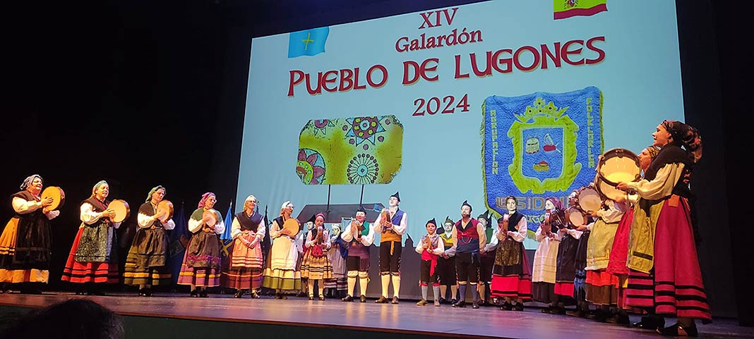 Acto de entrega del galardón Pueblo de Lugones 2024, el pasado mes de marzo.