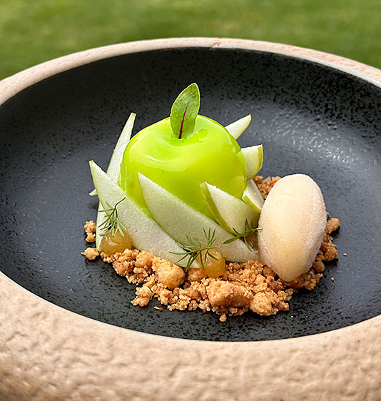 "Manzana y Sidra", postre creado por Daniel Díez y Blanca Mendoza