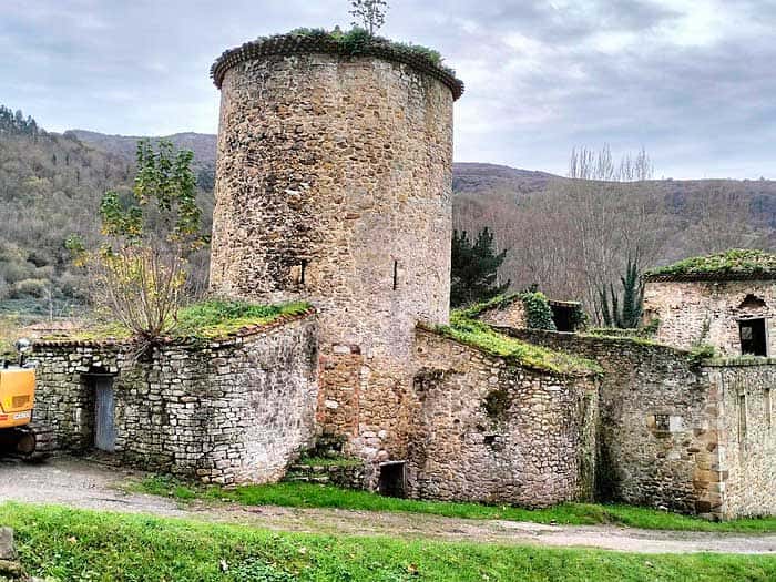 Conjunto medieval en Olloniego 