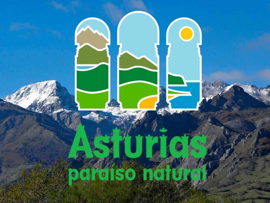 Montañas de Asturias con el logo Asturias Paraíso Natural