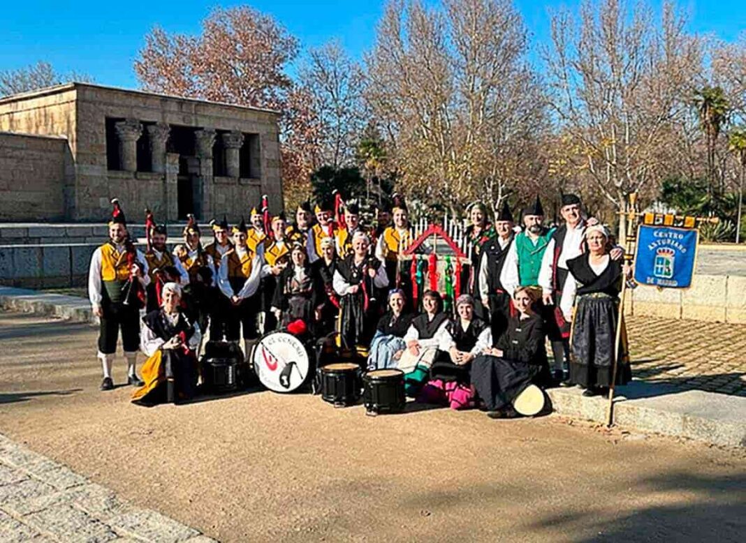 Banda de Gaitas El Centru