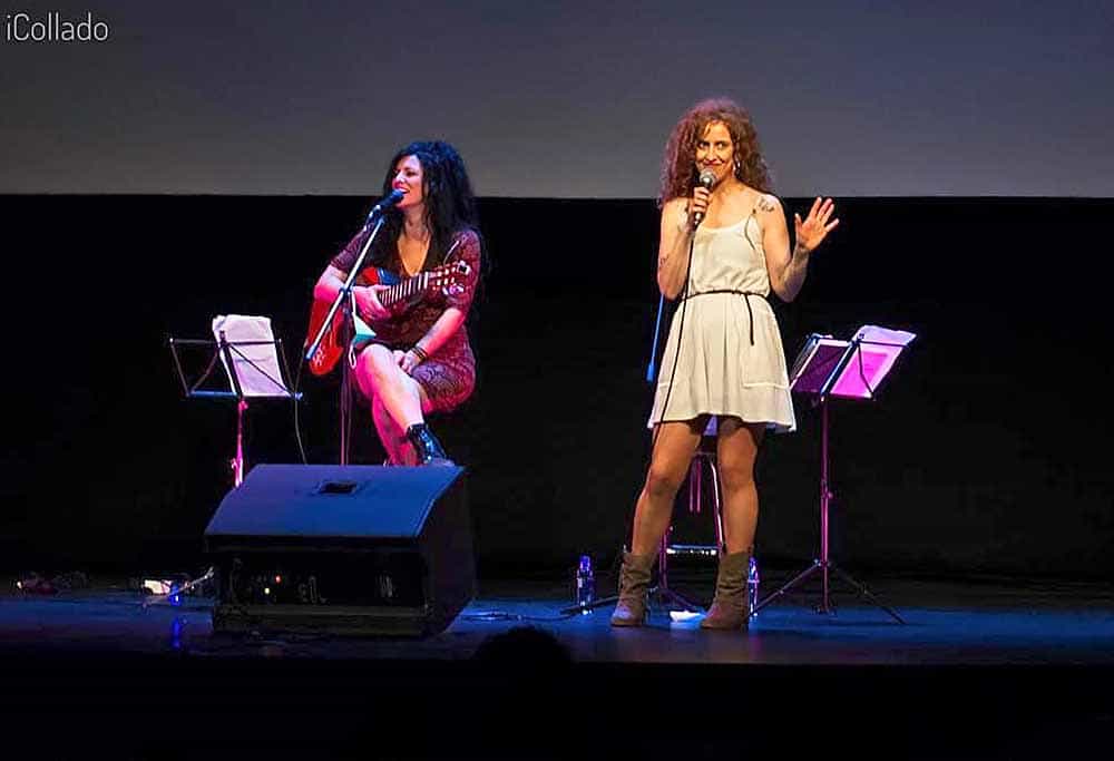 Silvia y Gema Fernández Martínez en Silvidos y Gemidos.