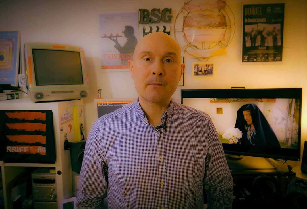 Benito Sierra es productor, realizador, editor audiovisual, cineasta, director de fotografía y músico.