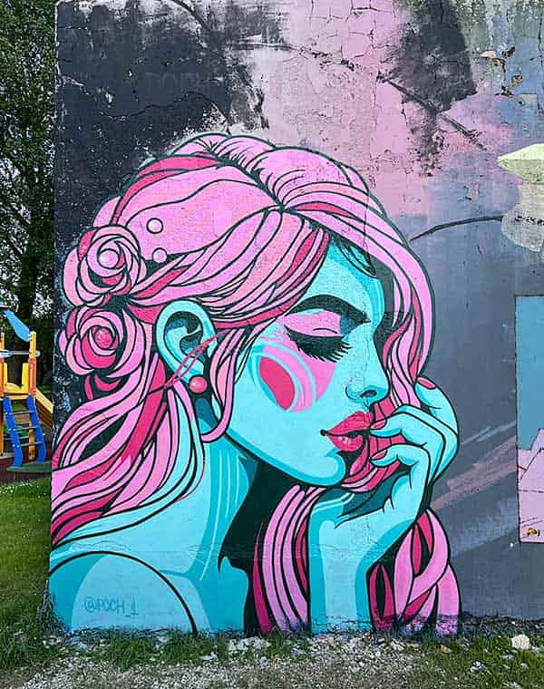 Poch, sprays autodidactas desde mediados de los 90 3 Nominación a "Mejor mural del mundo", pintada por el artista Poch, en el mes de mayo por la plataforma artística Street Art Cities