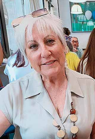 Soledad Pozuelo “Sol” (Narices azules Doctores payaso): «Hay algo mucho más grande que la risa que es la positividad» 4 Soledad Pozuelo "Sol" es la presidenta de Narices Azules Doctores Payaso