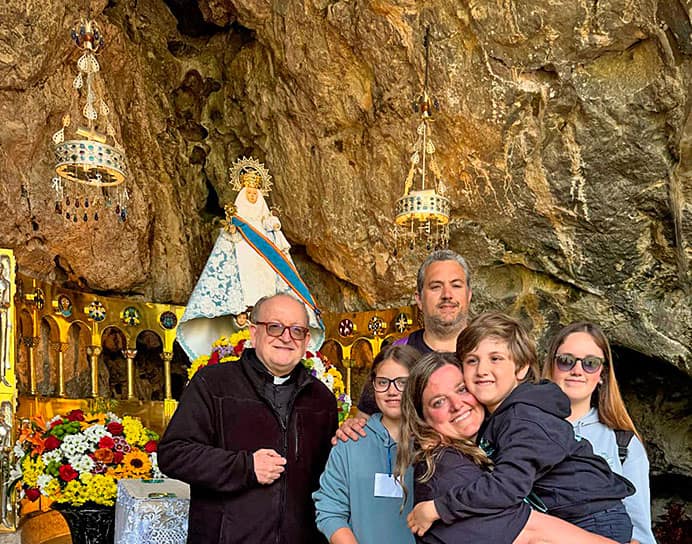 Javi y su ejército llegan a Covadonga.