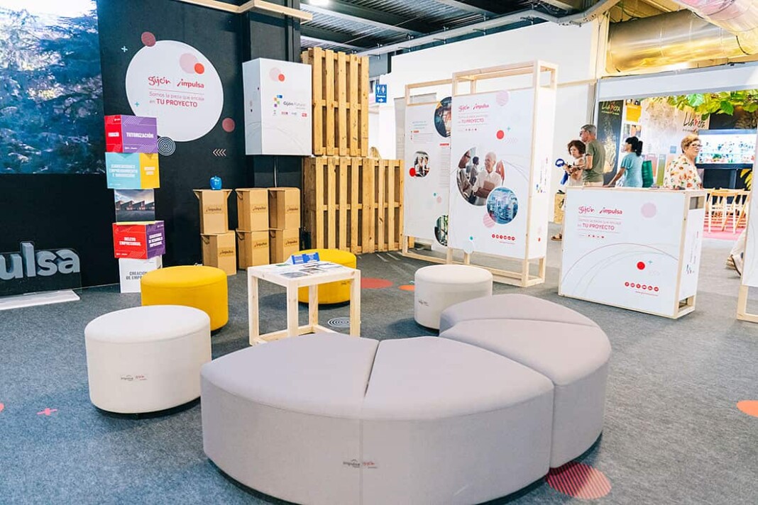 Stand de Gijón Impulsa en la FIDMA 2024