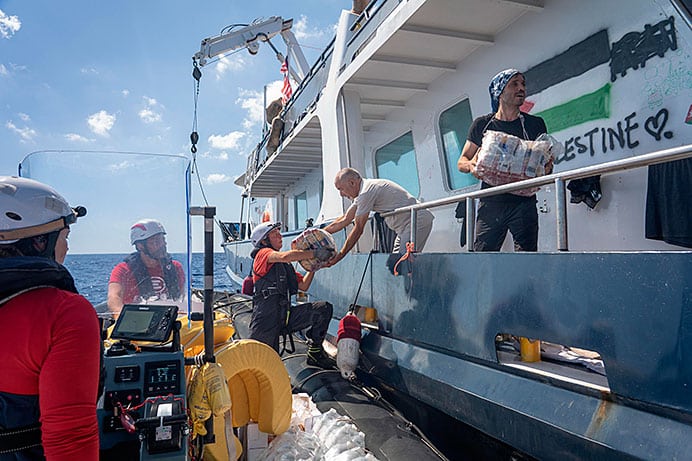 El Life Support de EMERGENCY brinda asistencia a los barcos de la Flotilla Global Sumud.