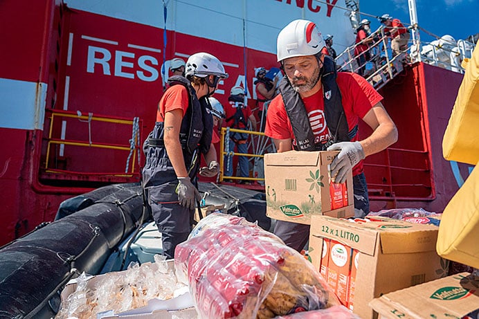 El Life Support de EMERGENCY brinda asistencia a los barcos de la Flotilla Global Sumud.