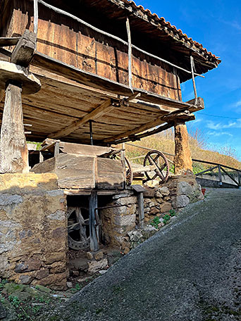 Ruta de Los Molinos (Morcín)