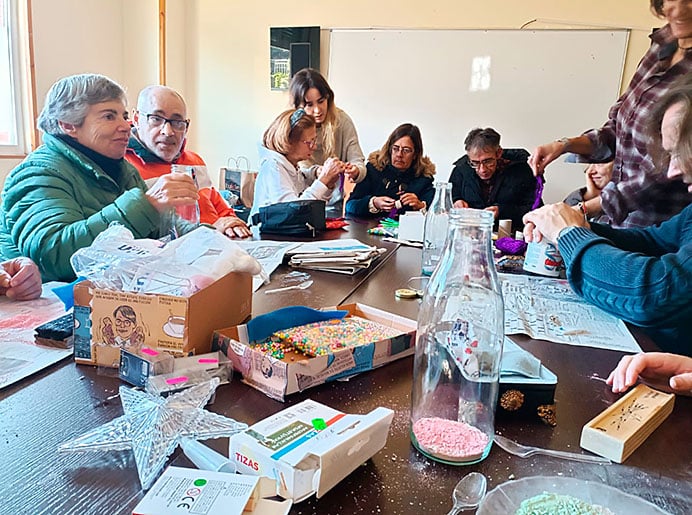 Taller creativo en el CAI A Teyavana.