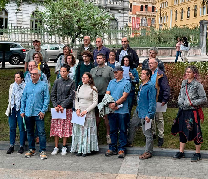 Rueda de prensa en Oviedo por la Red de Representación Ambiental de Asturias