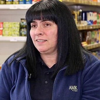 La Carrera de la Mujer y un homenaje a la mujer rural en la agenda de Morcín 4 Vanesa Barrios, trabajadora en un supermercado de Morcín.