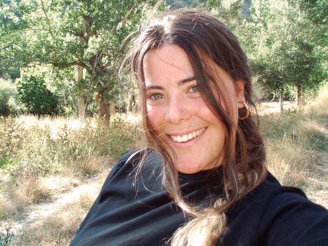 Aroha Morales, escritora novel. “Sin letras, no hay ser humano ni sociedad”