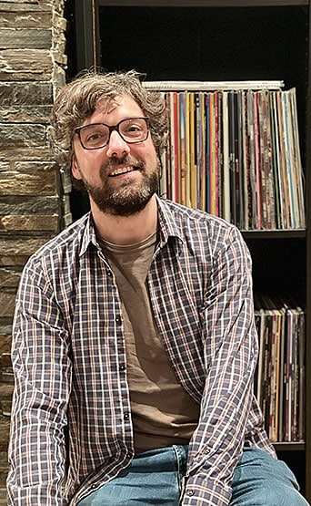 “Los que hicieron el mundo”: el autor que reivindica la Asturias rural y obrera 1 Pablo González García, ingeniero y autor del libro "Los que hicieron el mundo"