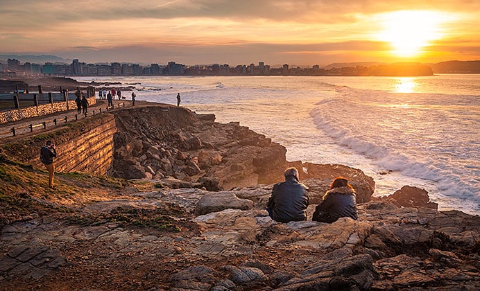 Playas para perros en Asturias: conoce a cuáles puedes ir este verano con ellos 3 Playa El Rinconín o El Cervigón, en Gijón