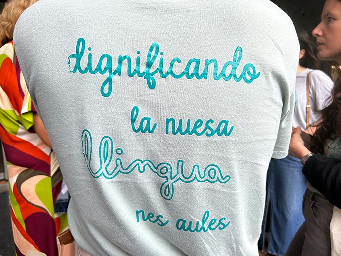 Bimenes, un referente pa la llingua asturiana 1 La especialidá docente: un fitu d’ilusión y fuercia pal asturianu