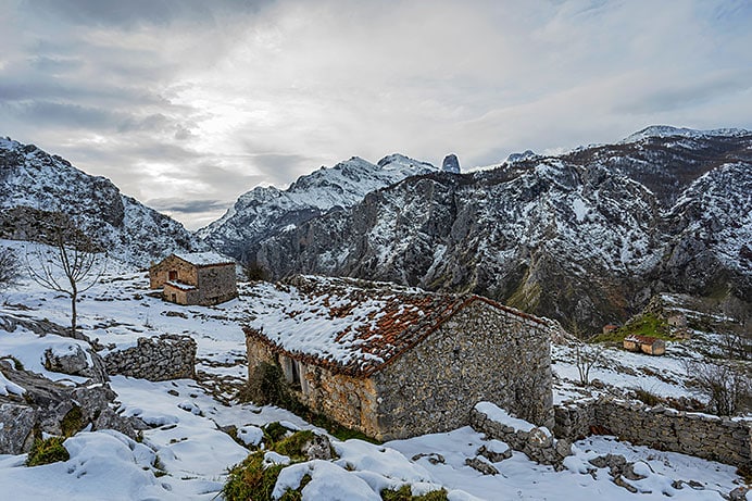 David Castañón. Asturies a través de Les Farturrutes 4 Mayada Tobaos (Cabrales) - Majada de Tobaos