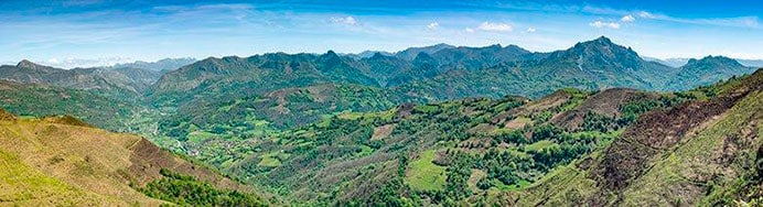 Semillero de Proyectos Valnalón: 25 años demostrando que el emprendimiento también transforma territorios 1 Vistas del Valle del Nalón desde el Picu La Vara (Laviana)