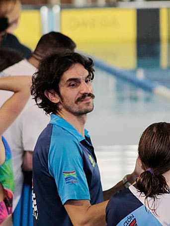 Club de Natación Villa de Navia. Una familia con pasión por el agua 4 Cristian Fernández Nieto, nadador en categoría Élite y entrenador del Club de Natación Villa de Navia.